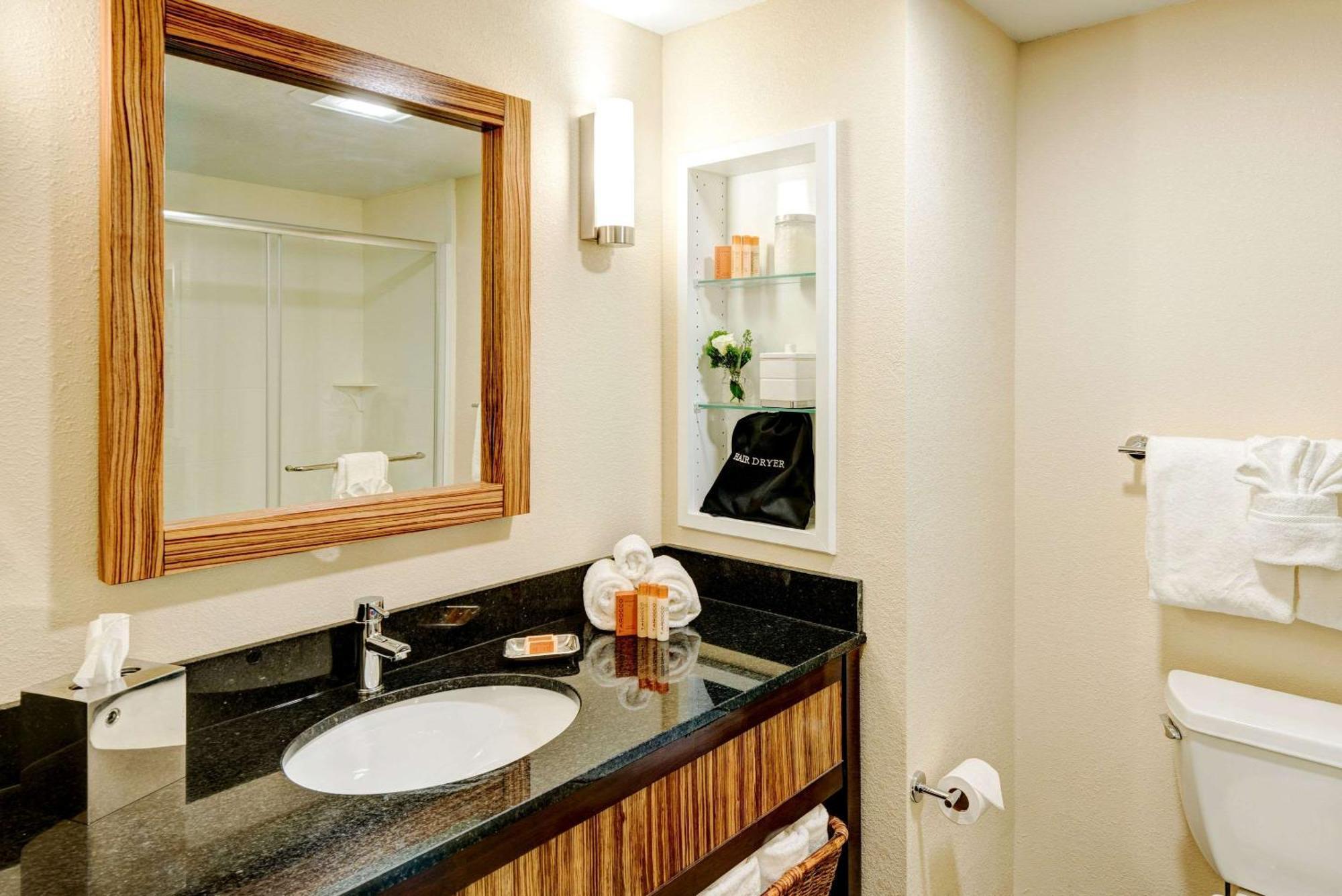 Garrison Hotel & Suites Dover-Portsmouth, Ascend Hotel Collection Buitenkant foto